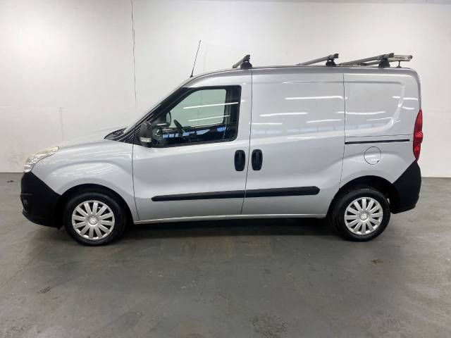 2013 Vauxhall Combo 2000 1.3 CDTI 16V ecoFLEX H1 Van