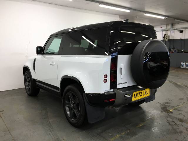 2022 Land Rover Defender 3.0 D250 X-Dynamic SE 90 3dr Auto